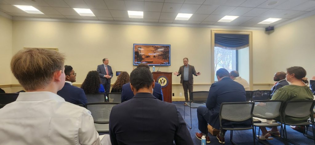 NVCA and the University of Virginia’s Darden School of Business educate US congressional staffers on venture capital.